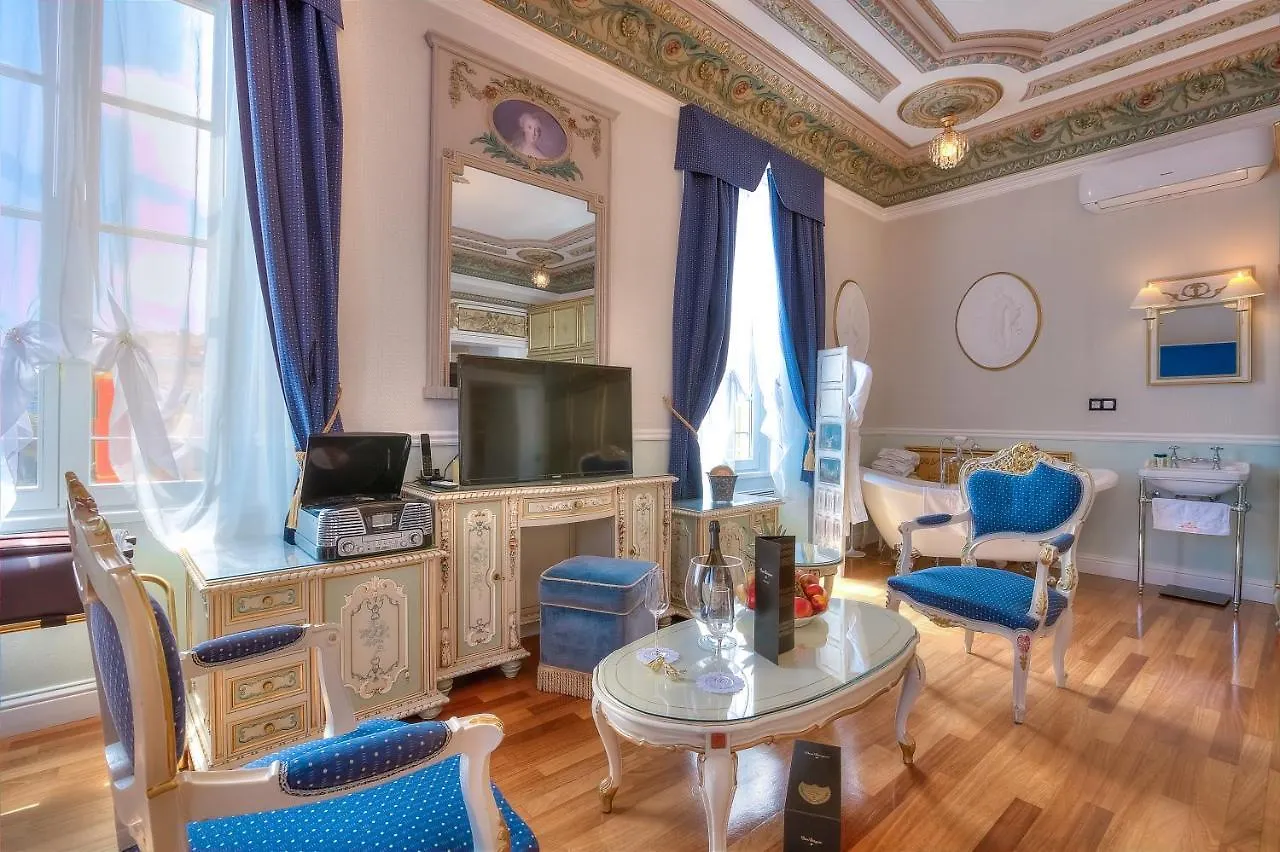 ***** Bed & Breakfast Aba Luxury B E B Nice France