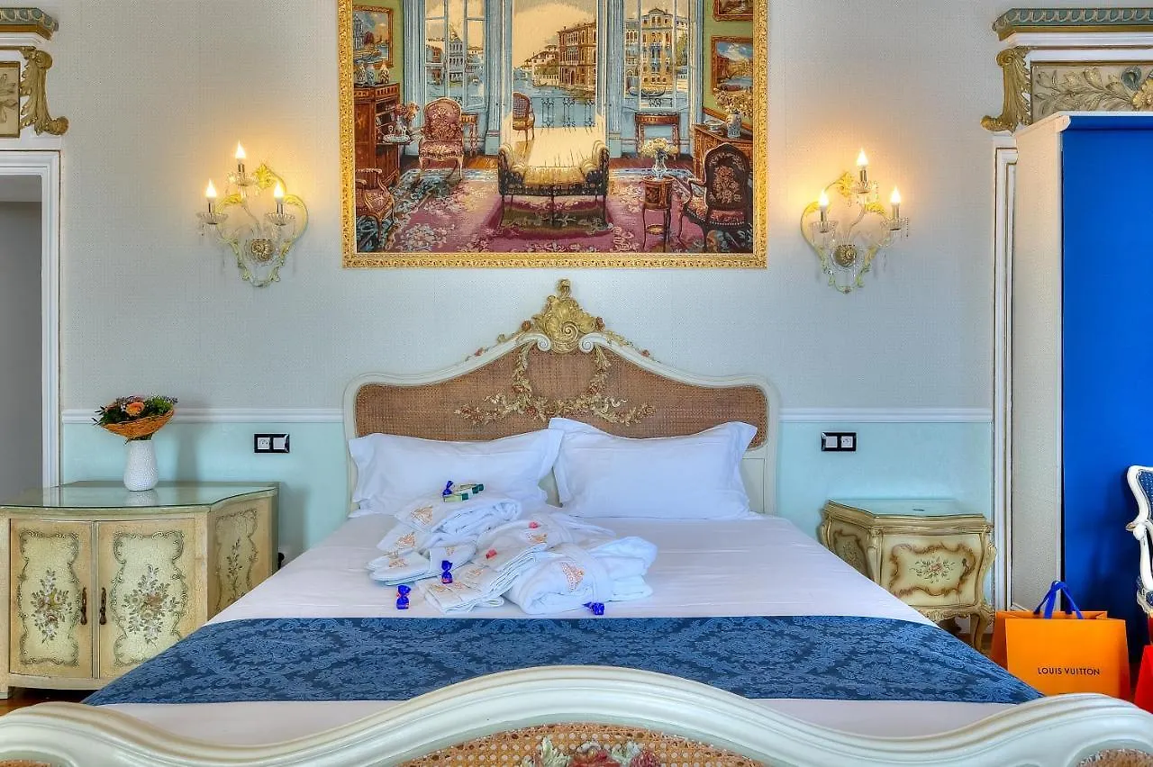 Aba Luxury B E B Nice 5*,  France