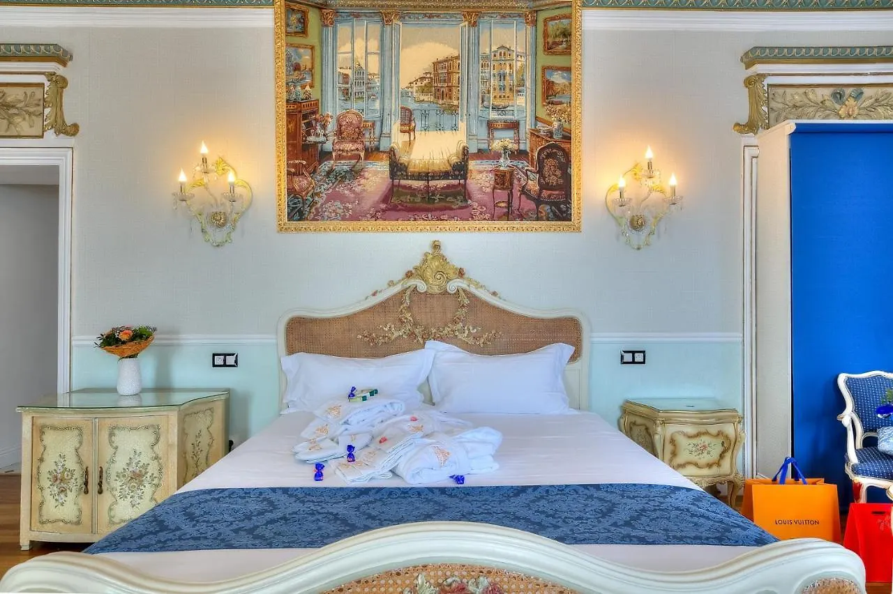 Aba Luxury B E B Nice Bed & Breakfast